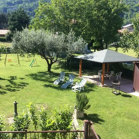 Da Sonia-mansarda Vista Lago Apartment *